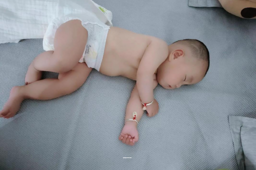 如东五个月宝宝体重